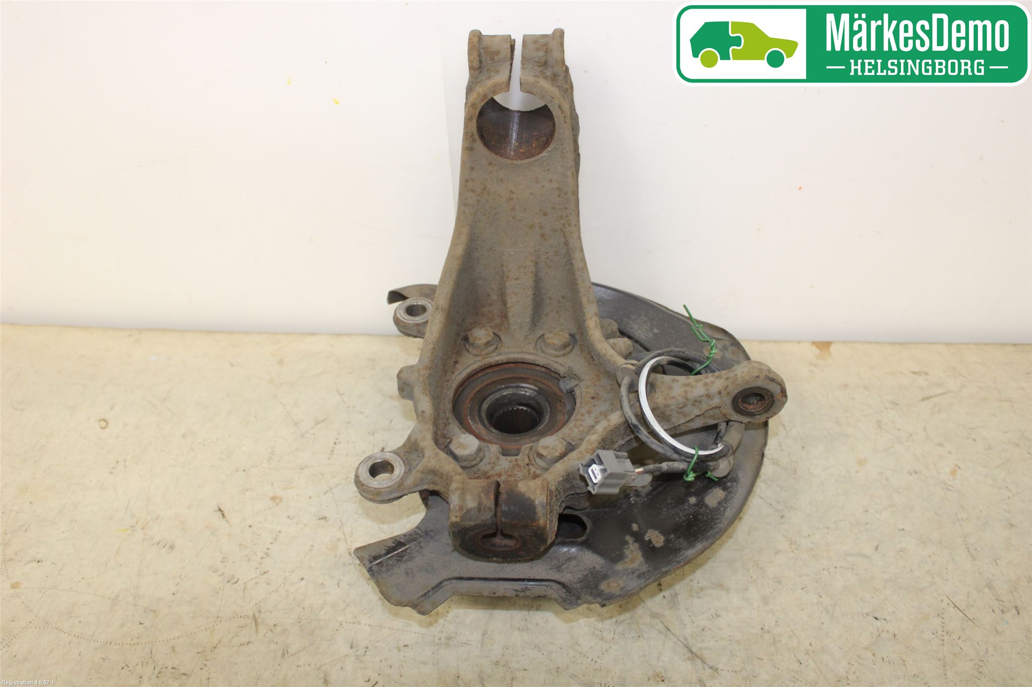 Nissan QASHQAI 14-17 Spindel Hf