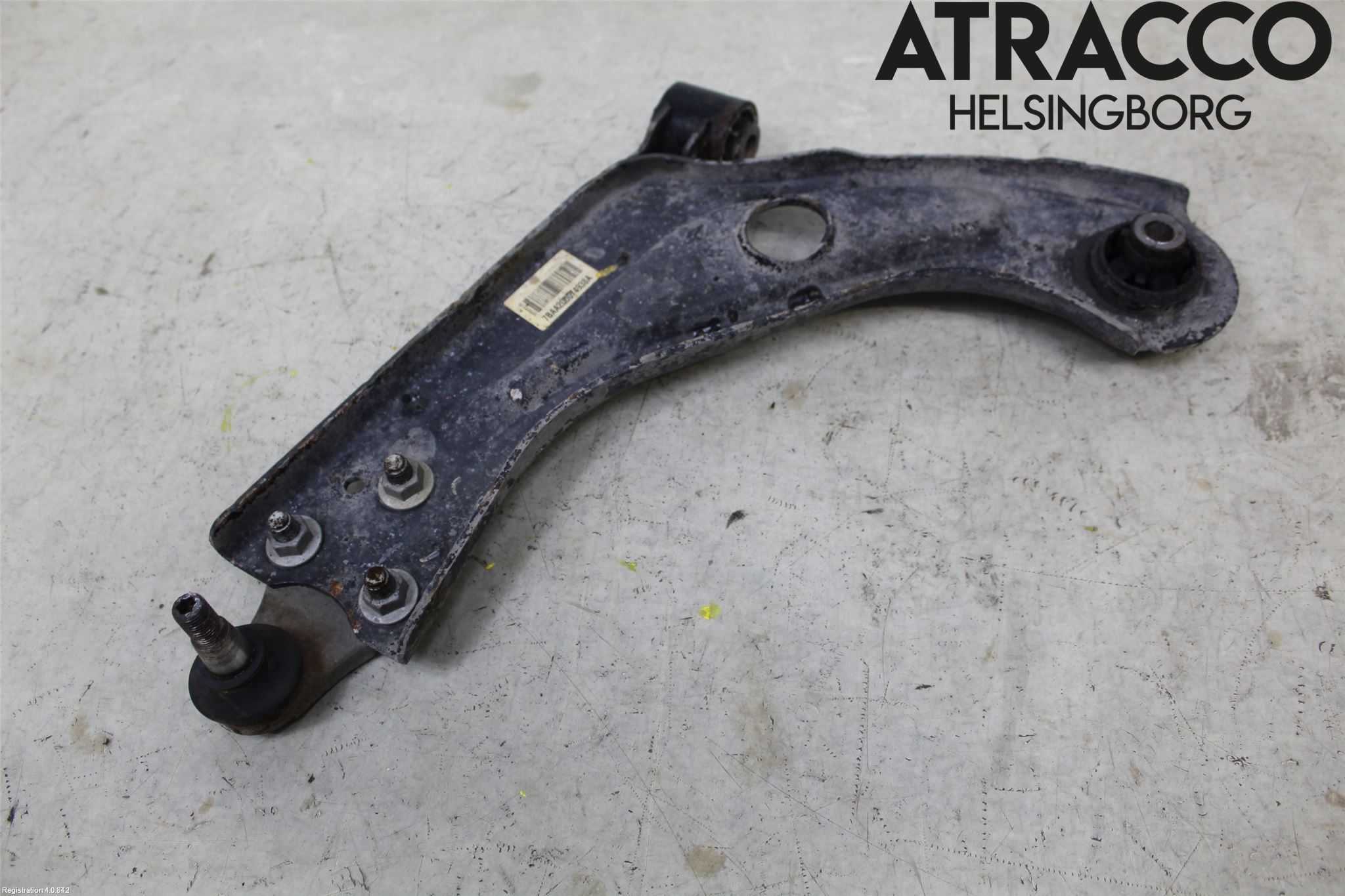 Citroen C4 PICASSO 14-18 Bærearm Foran Høyre Nedre