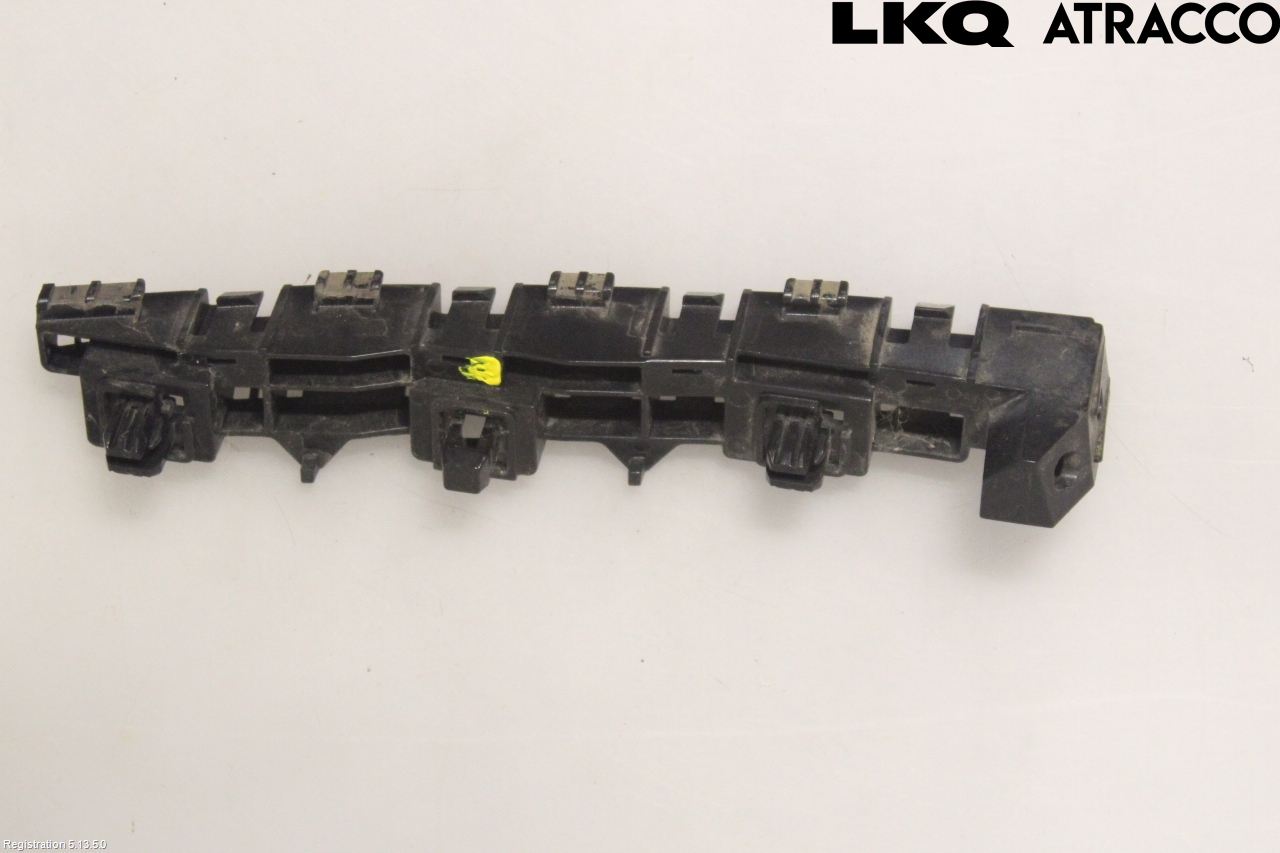 Subaru IMPREZA IV 13-17 Støtfangerfeste Foran Høyre