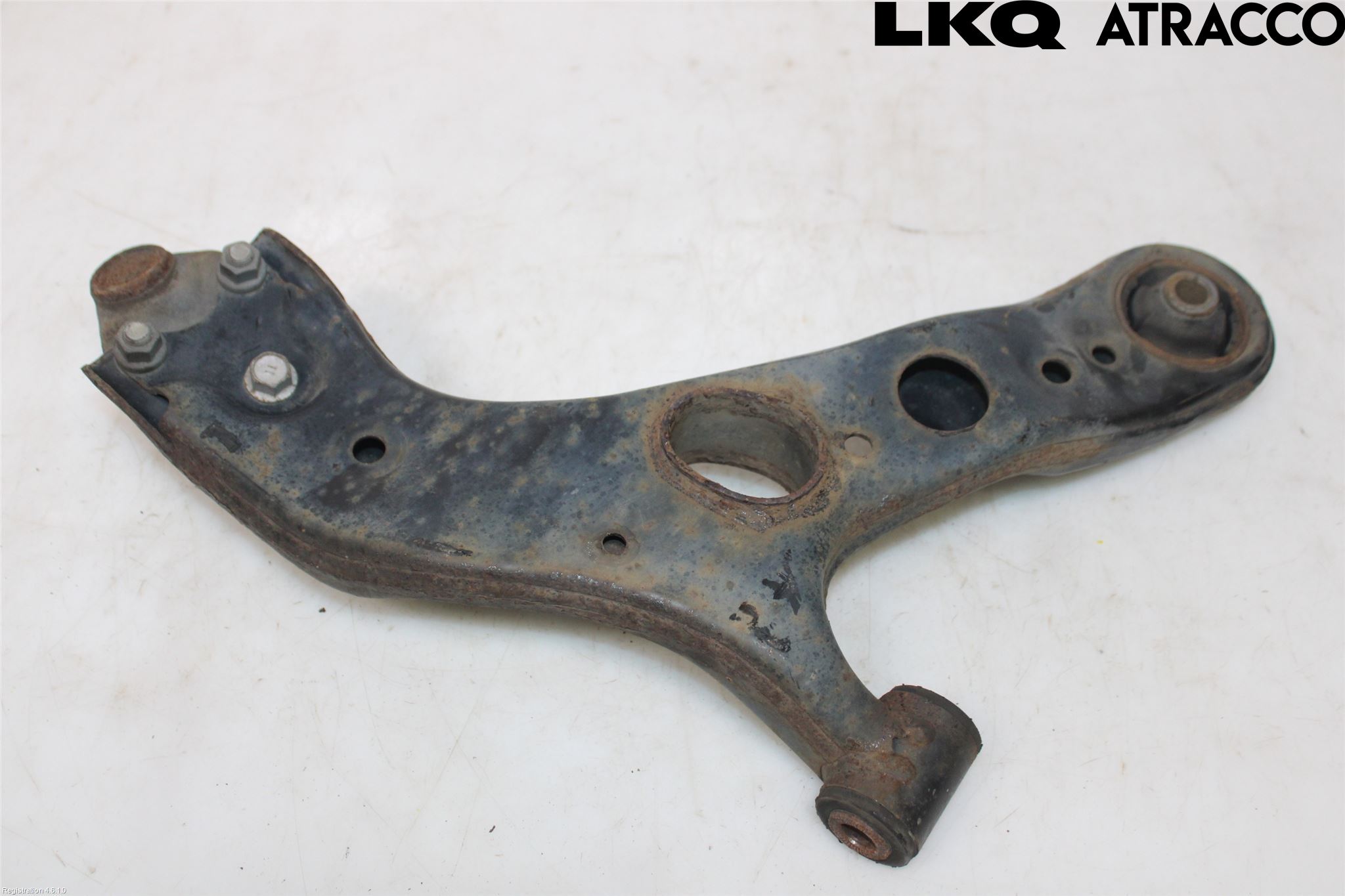 Toyota RAV4 13-18 Bærearm Foran Venstre Nedre