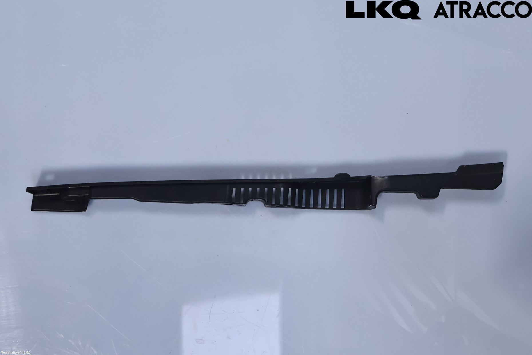 Volvo V60 19- Visker Deksel-Grill-Under Frr