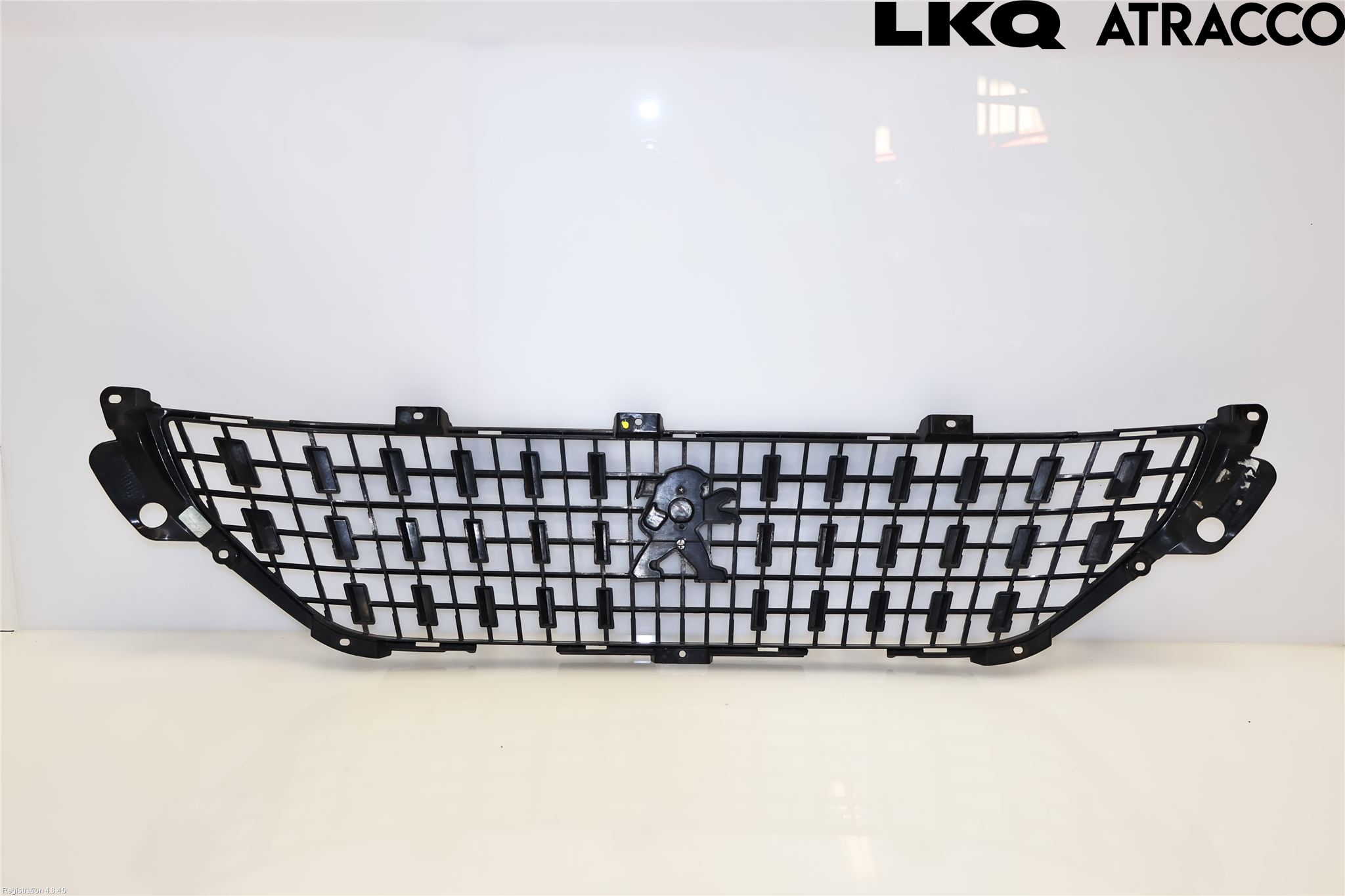 Peugeot 2008 13-20 Grill Komplett