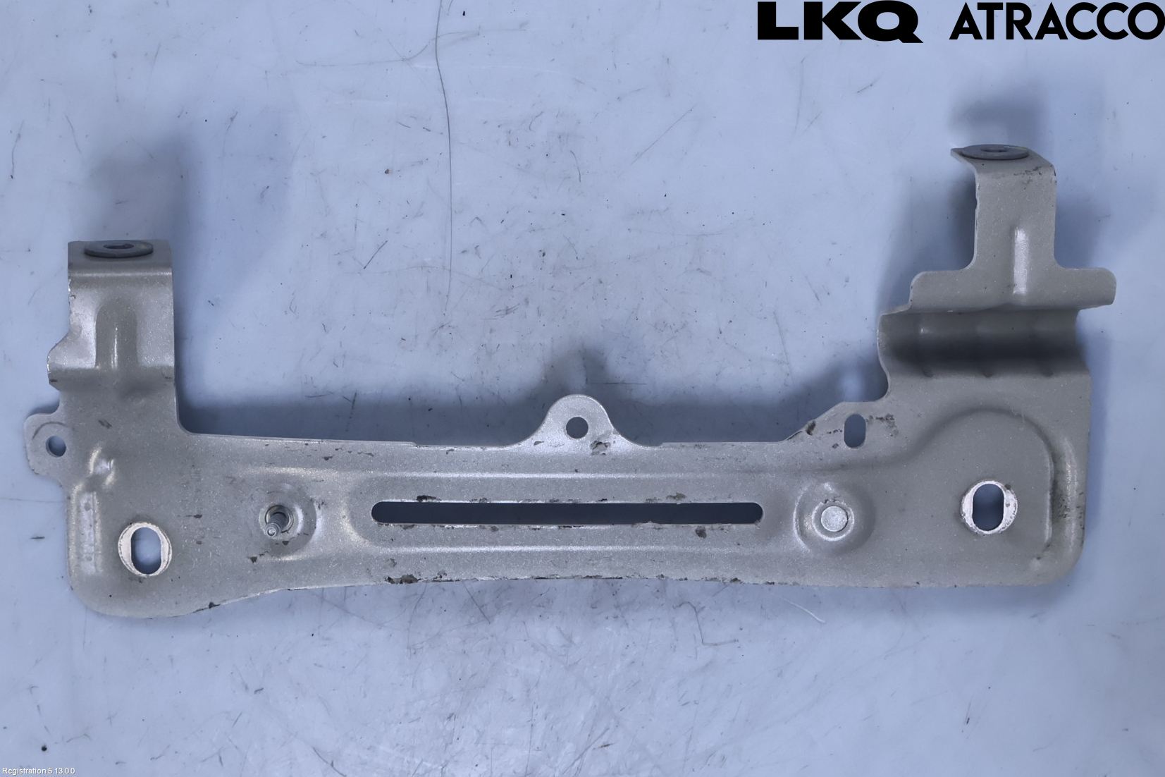 Volkswagen VW TOUAREG CR 18- Frontskjermfeste Venstre