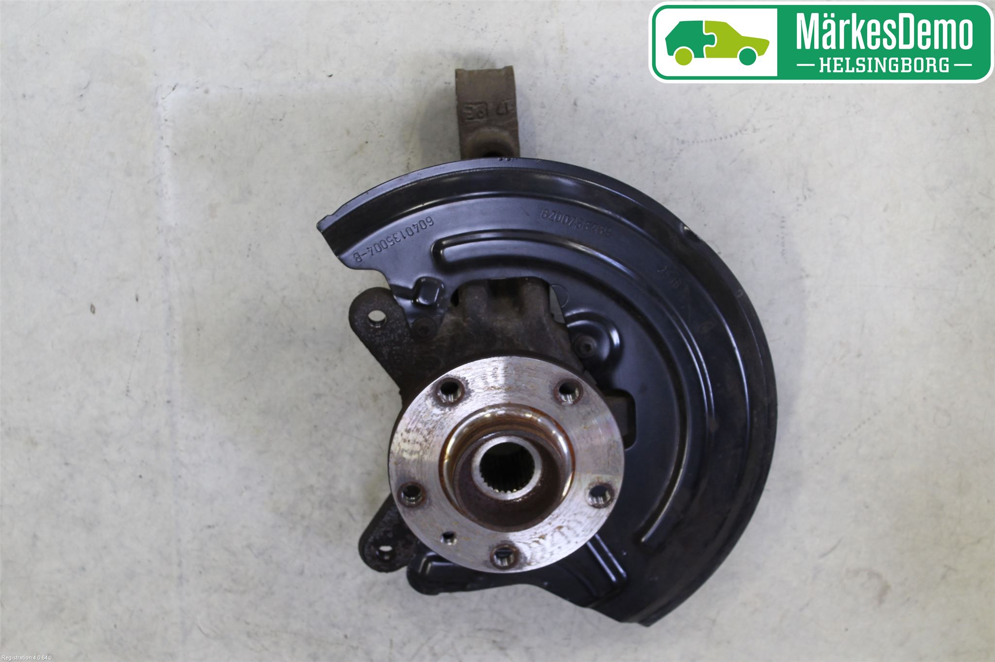 Mercedes-Benz MB CITAN (W415) 13-21 Spindel Vf