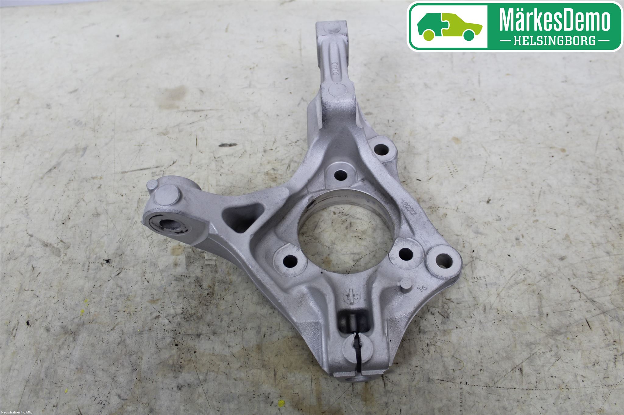 Opel ZAFIRA C 12-19 Spindel Vf