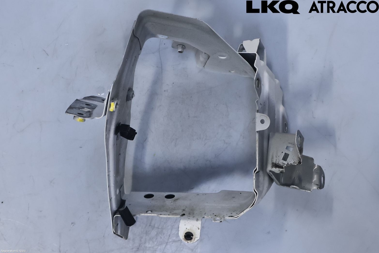 Volkswagen VW TOUAREG CR 18- Frontskjermfeste Venstre