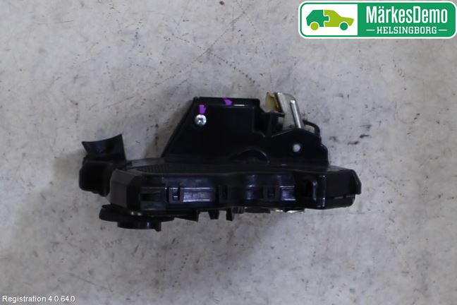 Toyota HILUX 05-16 Sentrallåsmotor Venstre