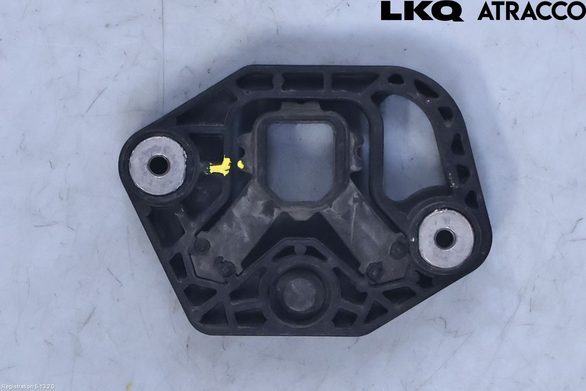 Volvo V90 17->> Radiator Feste - Ramme - Bjelk