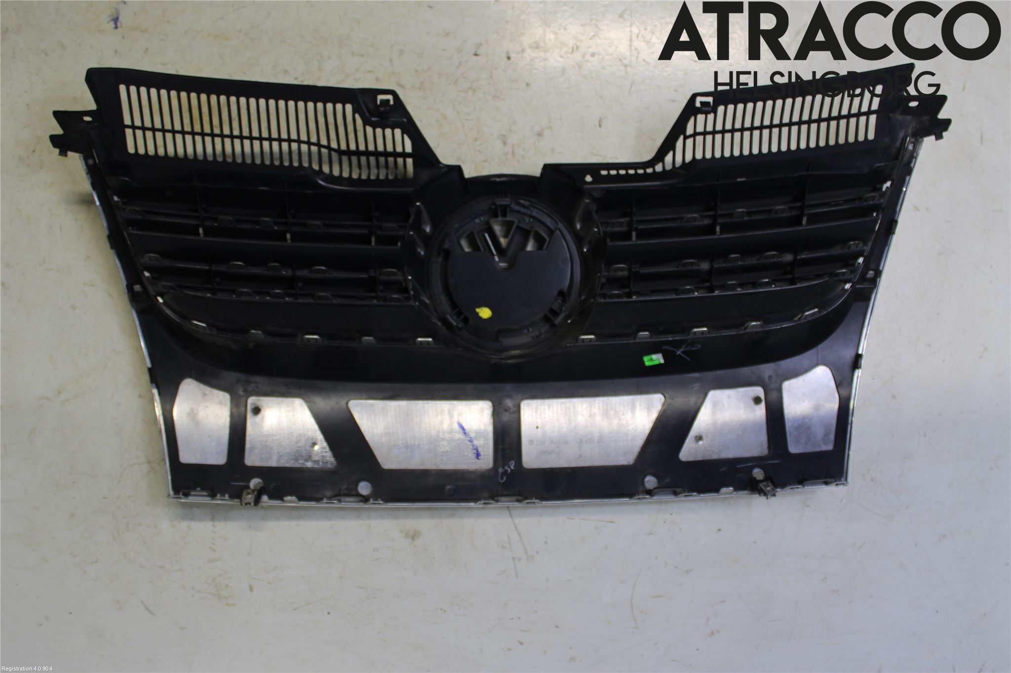 Volkswagen VW GOLF V 04-09 Grill Komplett