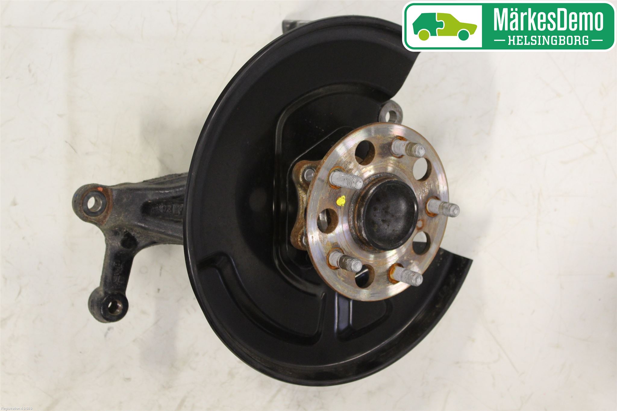 Toyota C-HR 16-23 Spindel Vb