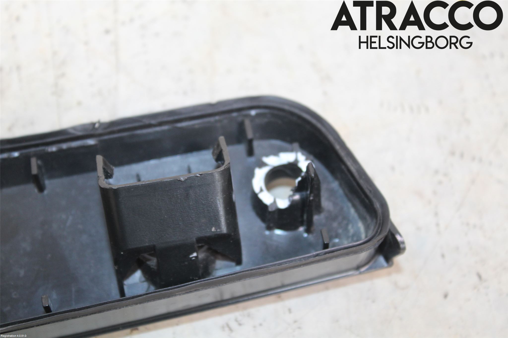 Volvo XC40/RECHARGE 18- Bakluke Handtak Ytre