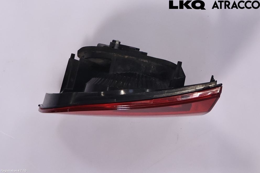 Volkswagen VW GOLF VI 09-13 Baklykt Høyre  På Luke(Indre)