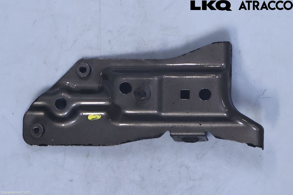 Audi A3/S3 05-13 Frontskjermfeste Venstre