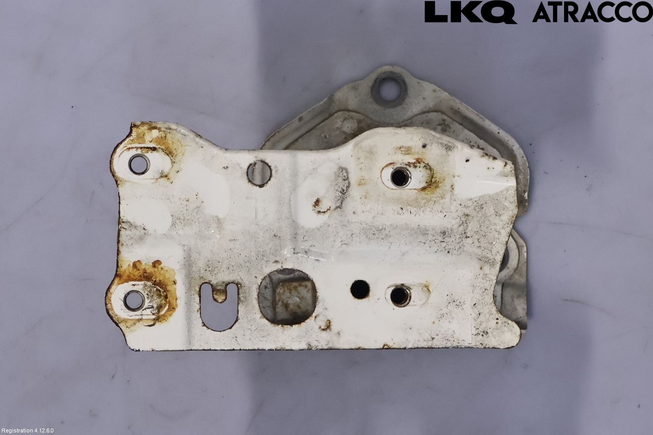 Toyota VERSO 09-18 Støtfanger Bak Feste