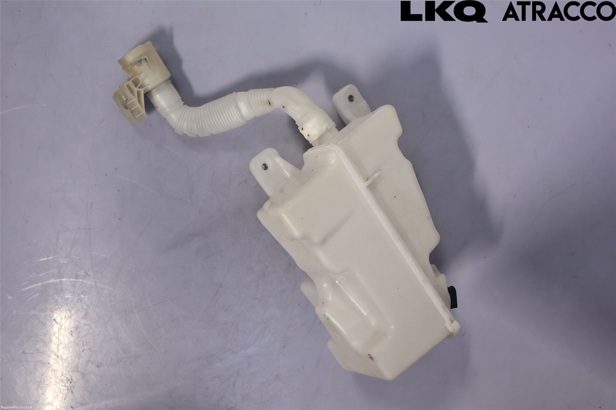 Volkswagen VW GOLF / E-GOLF VII 13-20 Spylerbeholder Frontrute-Lykte