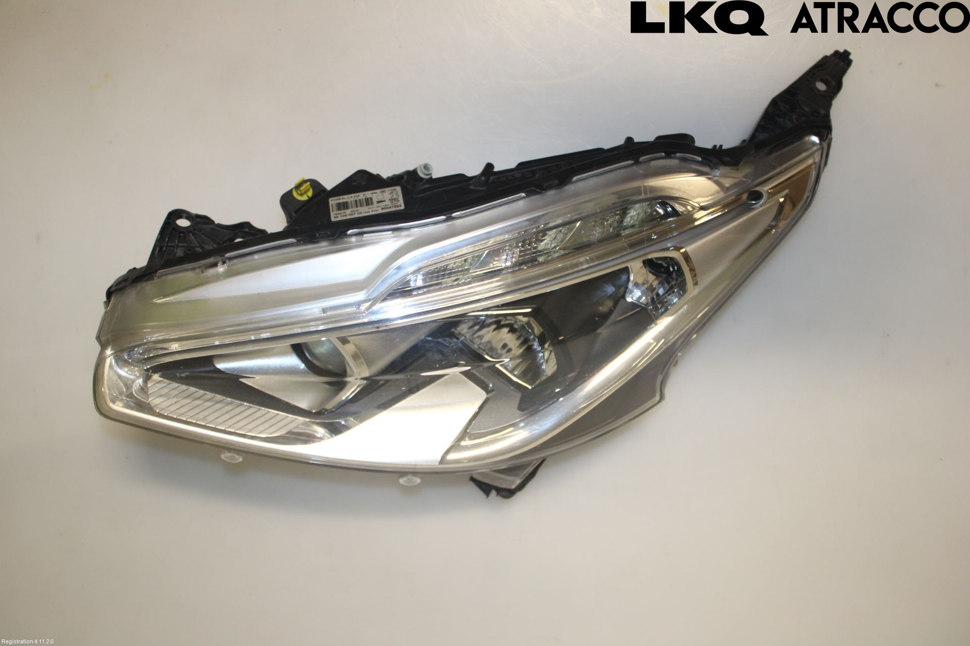 Peugeot PEUGOT 208 16-19 Frontlykt Venstre