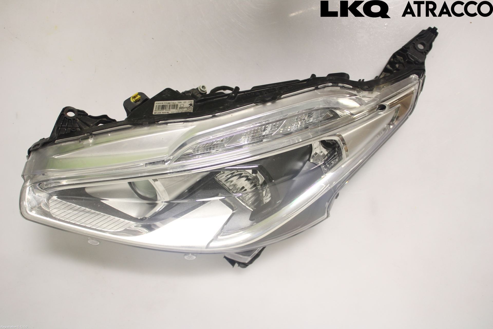 Peugeot PEUGOT 208 16-19 Frontlykt Venstre