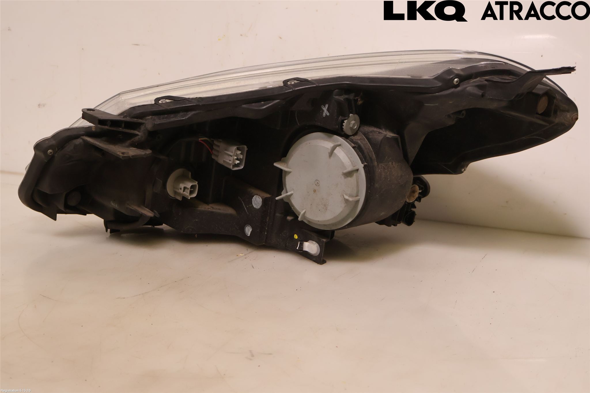Toyota YARIS XP130 12-14 Frontlykt Høyre