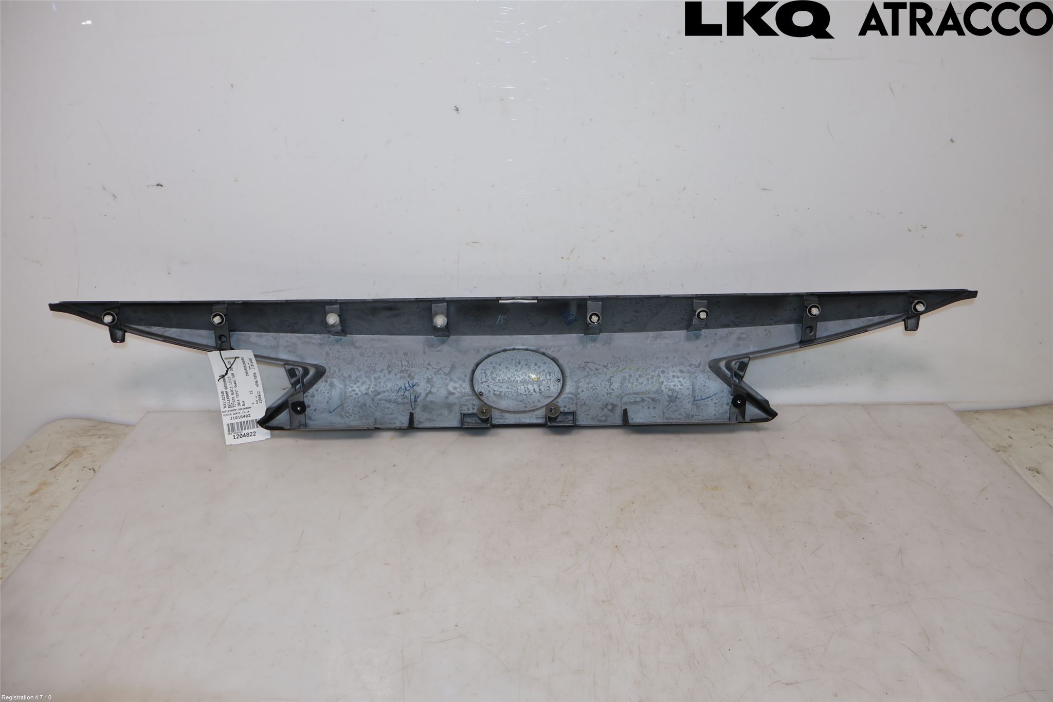 Toyota AURIS 13-19 Refleksplate - Skiltplate