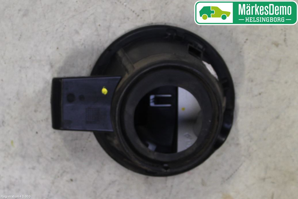 Peugeot 3008 09-16 Drivstoff Tankluke
