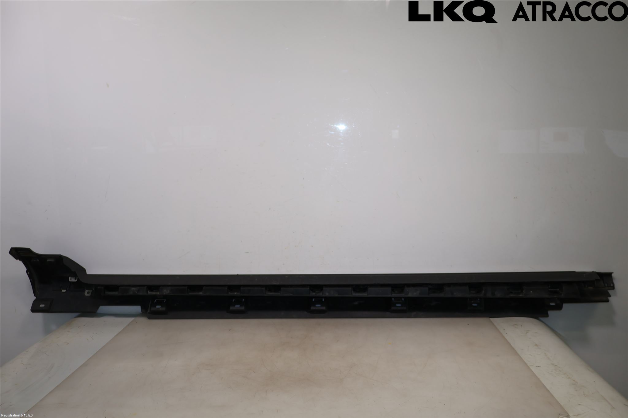 Volkswagen VW PASSAT 15-19 Kanalskjørt Venstre