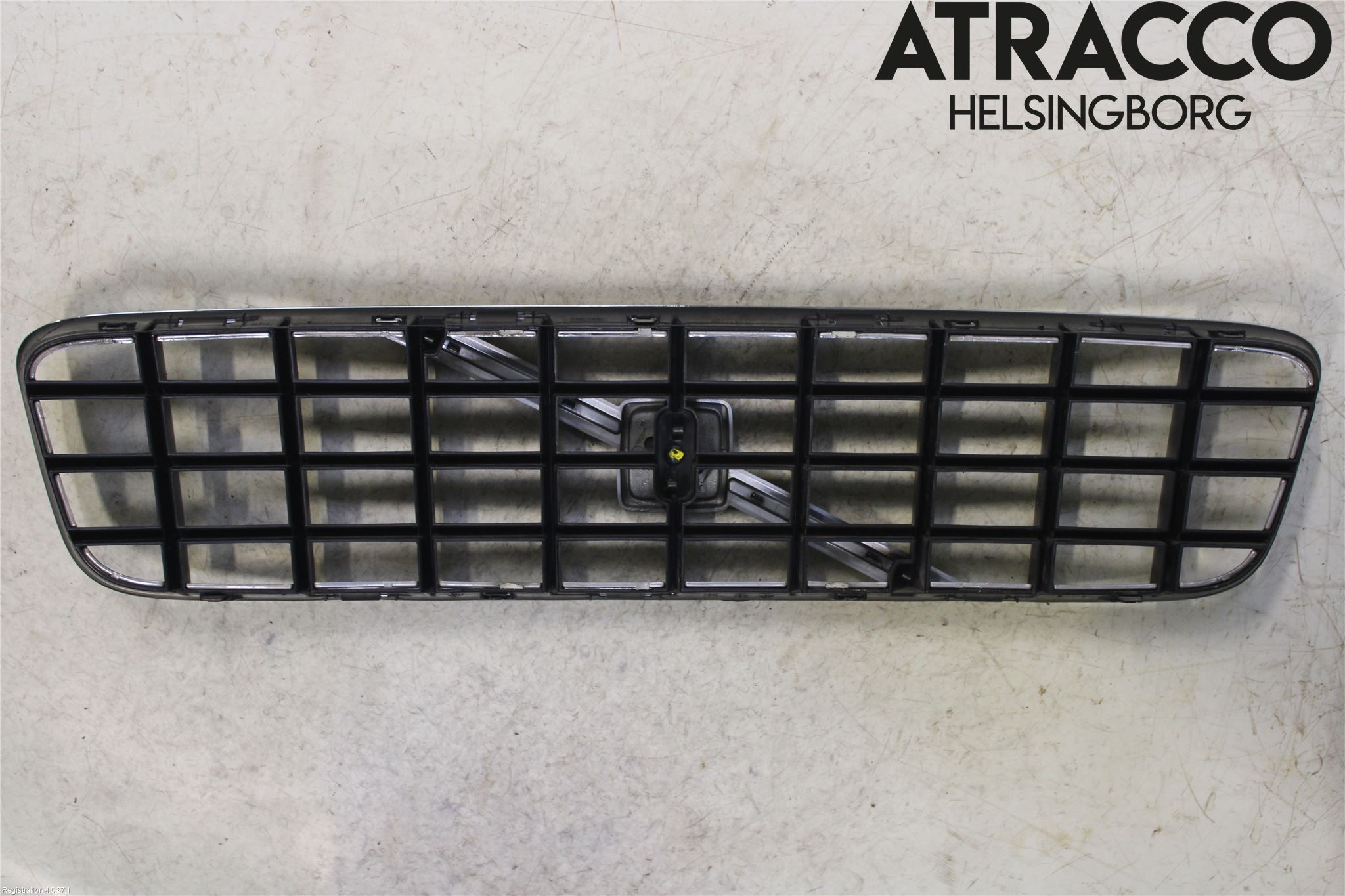 Volvo XC90 03-06 Grill Komplett