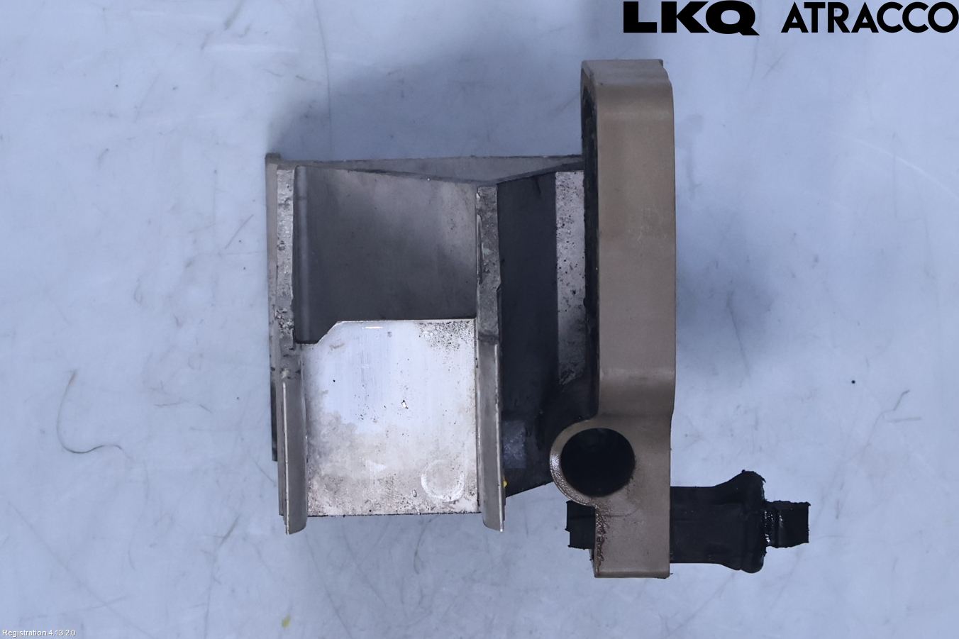 BMW 5 G30/G31/F90 17-23 Radiator Feste - Ramme - Bjelk
