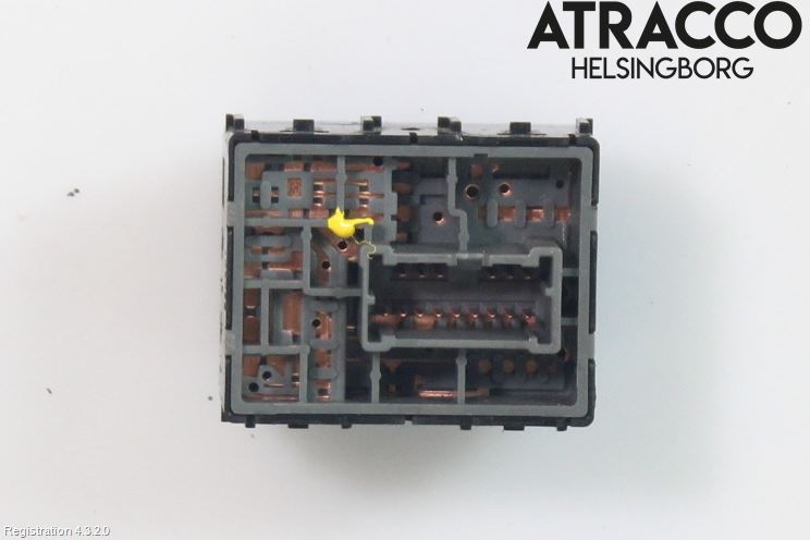 Nissan NAVARA 05-16 Bryter Speil