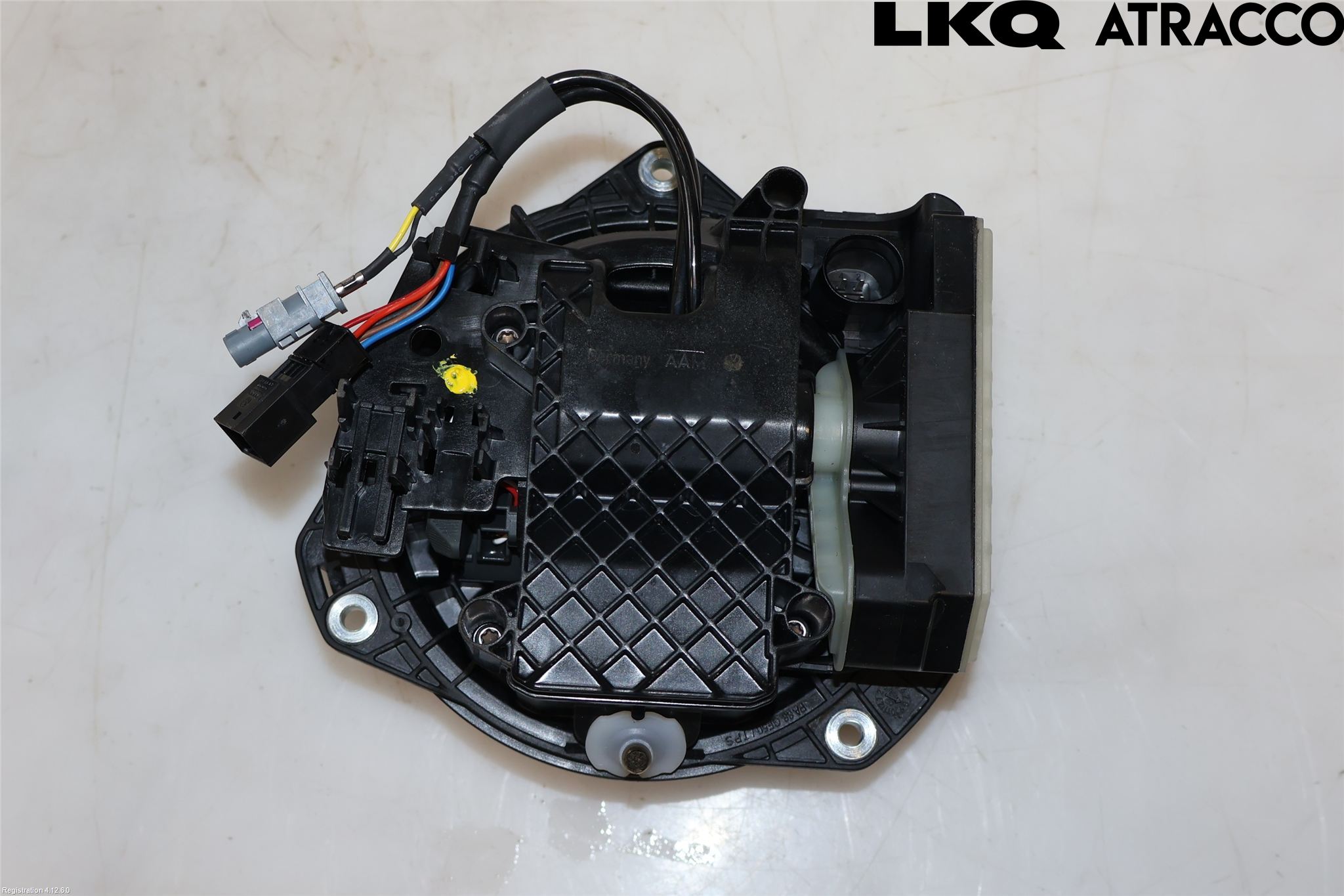 Volkswagen VW PASSAT 20-24 Bakluke Handtak Ytre