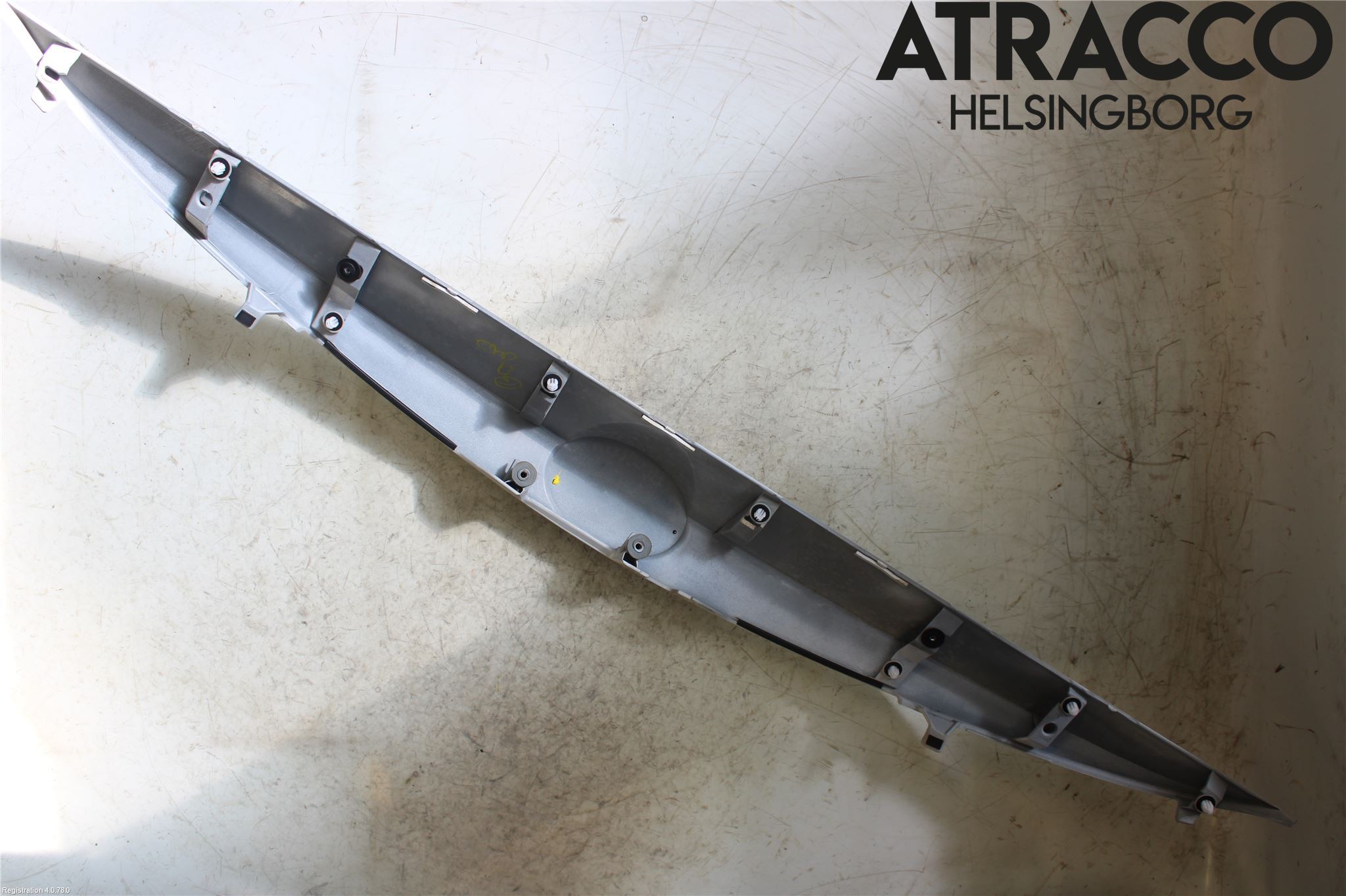 Toyota AURIS 13-19 Refleksplate - Skiltplate