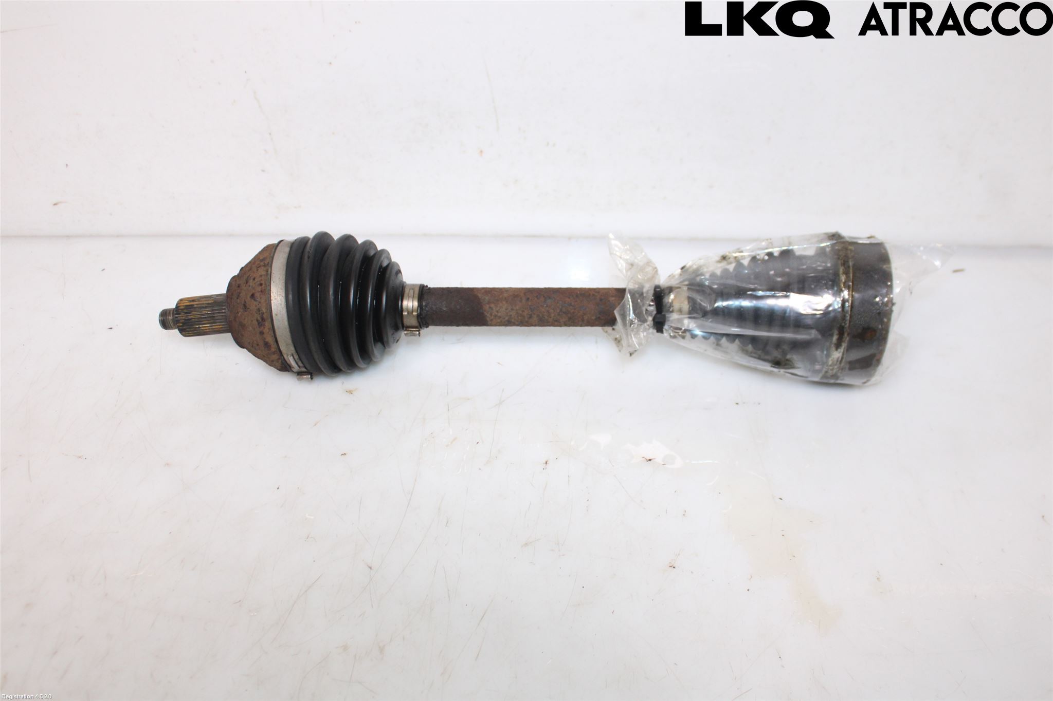 Volkswagen VW POLO 10-17 Drivaksel Foran Kompl Venstre