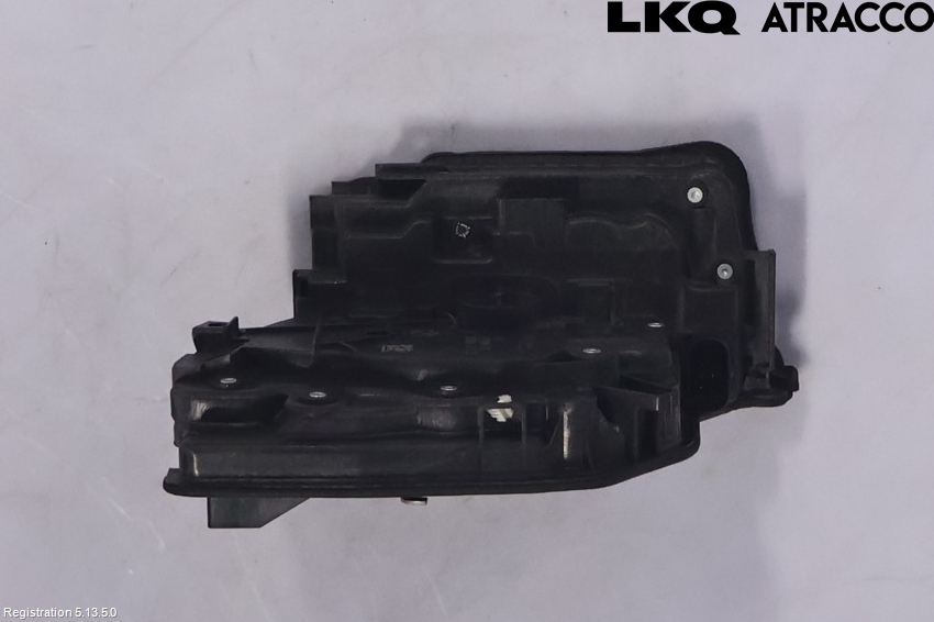 BMW 5 G30/G31/F90 17-23 Dørlås - Låsekasse