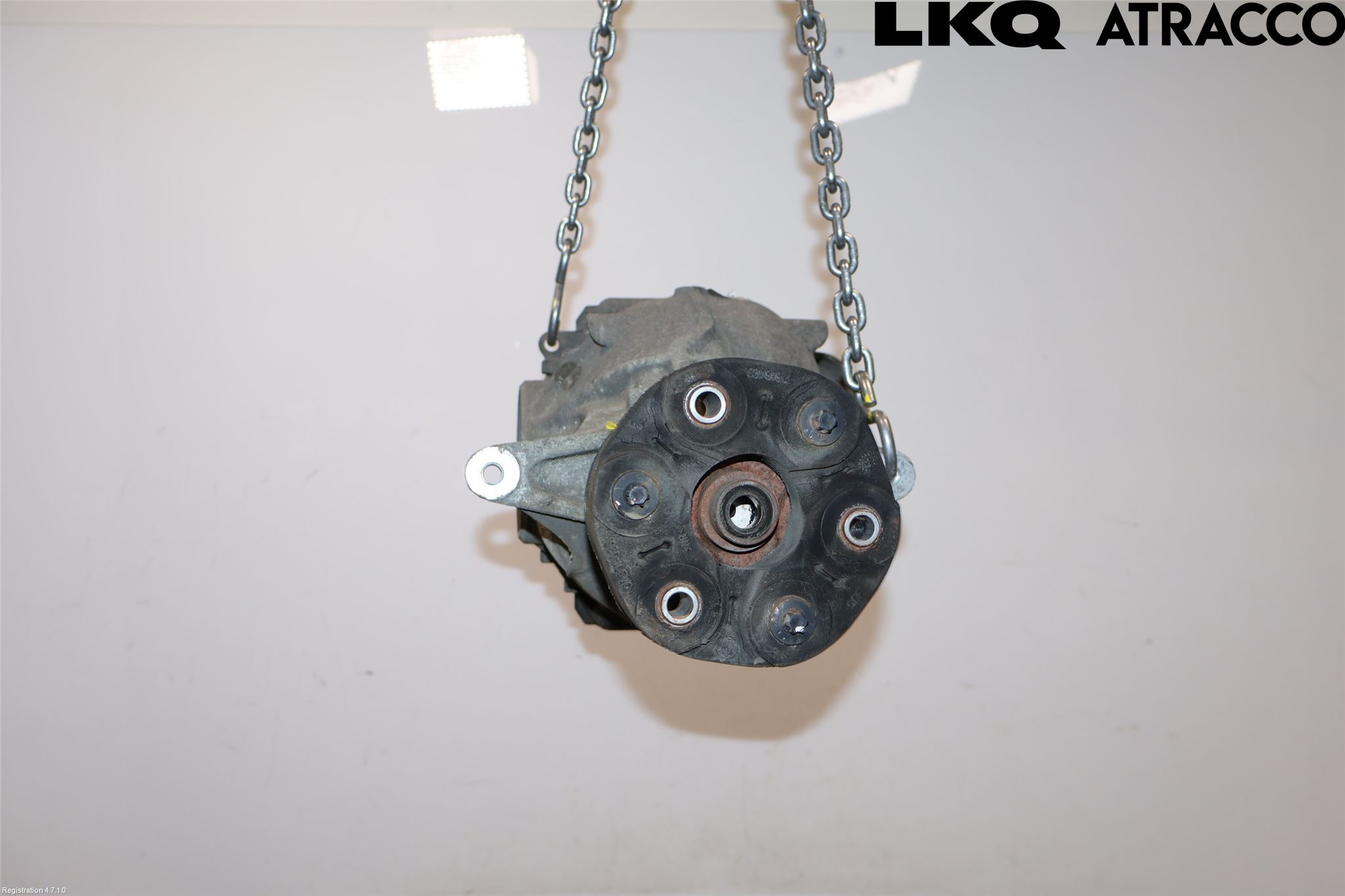 BMW 5 F10/F11/F18 09-17 Bakaksel Kardang Bak -Diff