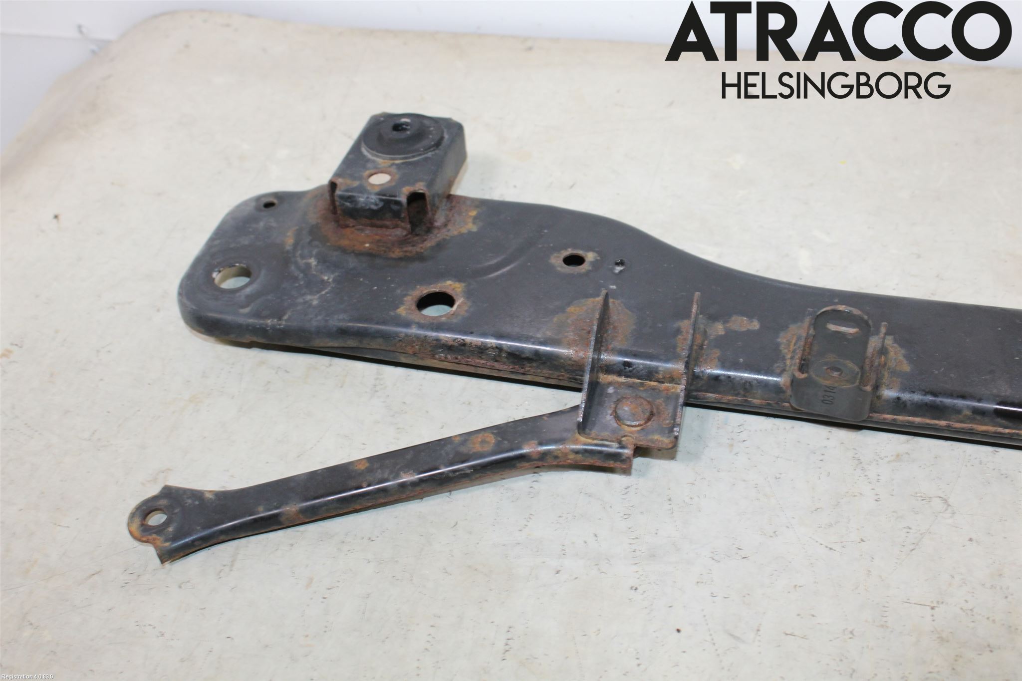 Nissan QASHQAI 14-17 Radiator Feste - Ramme - Bjelk