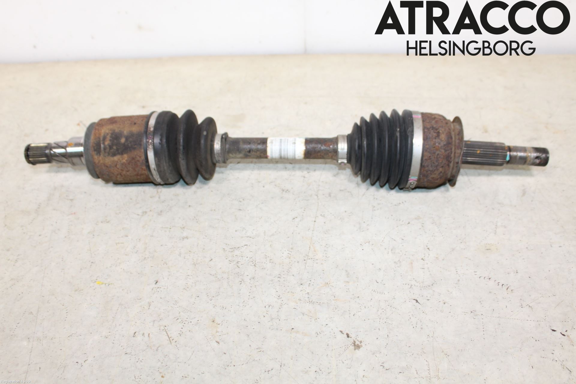 Nissan NAVARA 05-16 Drivaksel Foran Kompl Venstre