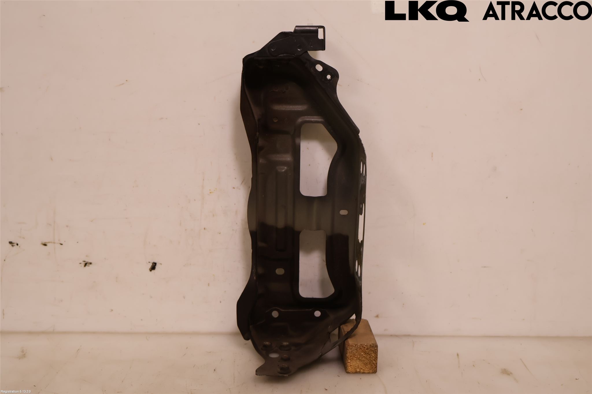 Toyota YARIS XP130 15-20 Radiator Feste - Ramme - Bjelk