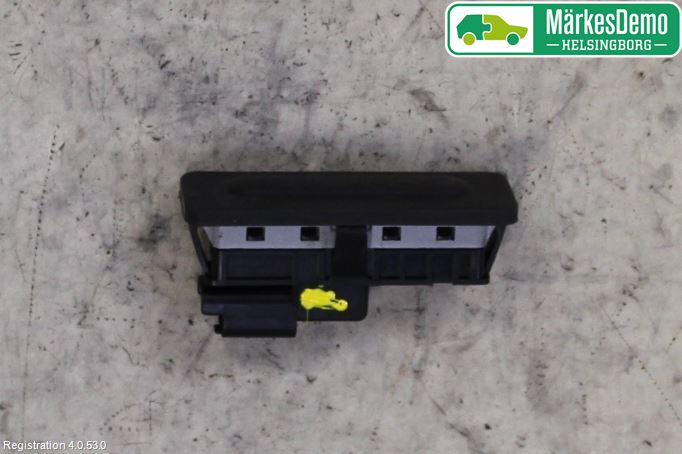 Peugeot PEUGOT 208 16-19 Bakluke Handtak Ytre