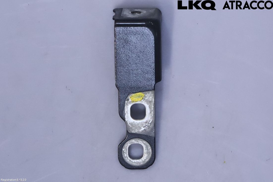 Audi A5 17- Frontskjermfeste Venstre