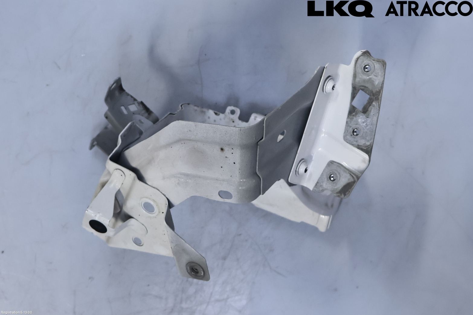 Volkswagen VW TOUAREG CR 18- Frontskjermfeste Venstre
