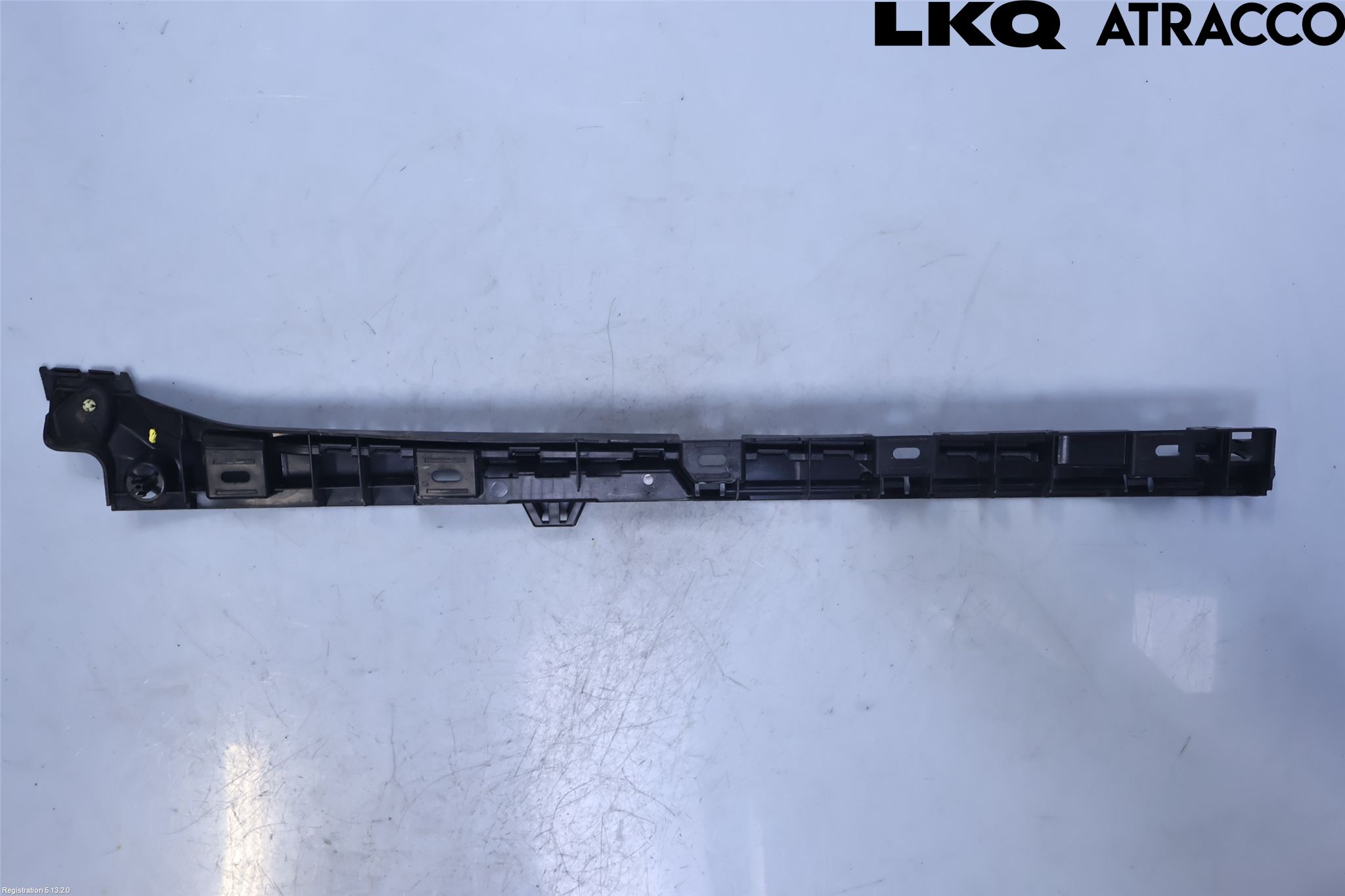 BMW 5 F10/F11/F18 09-17 Kanalskjørt Venstre