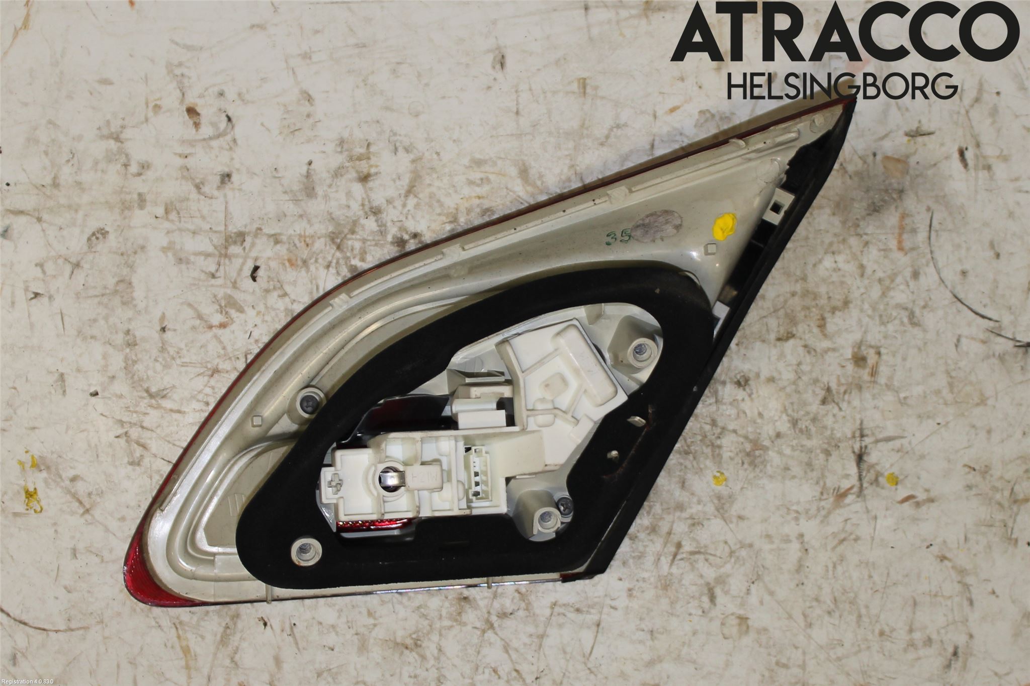 Opel ASTRA J 10-15 Baklykt Venstre  På Luke(Indre