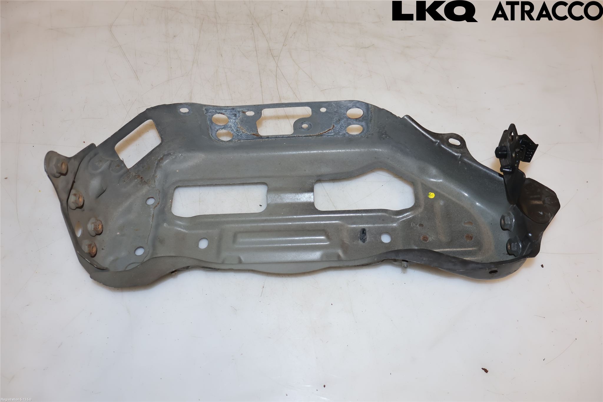 Toyota VERSO-S 11-16 Radiator Feste - Ramme - Bjelk