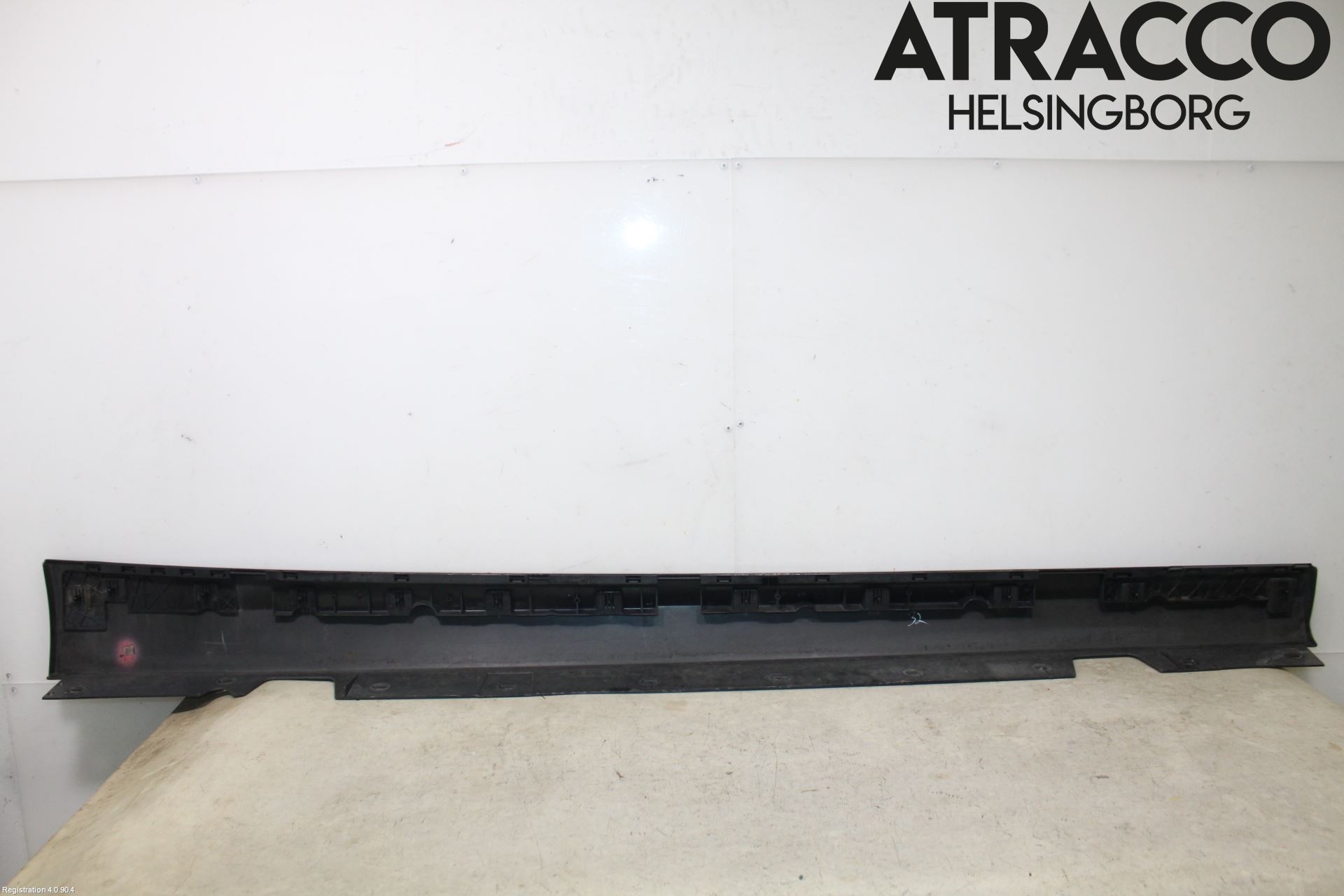 BMW 3 E90/91 SED/TOU 05-12 Kanalskjørt Venstre