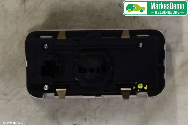Volvo V70 08-13 Bryter Hovedlys