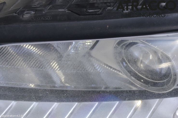 Volvo V70 08-13 Frontlykt Venstre