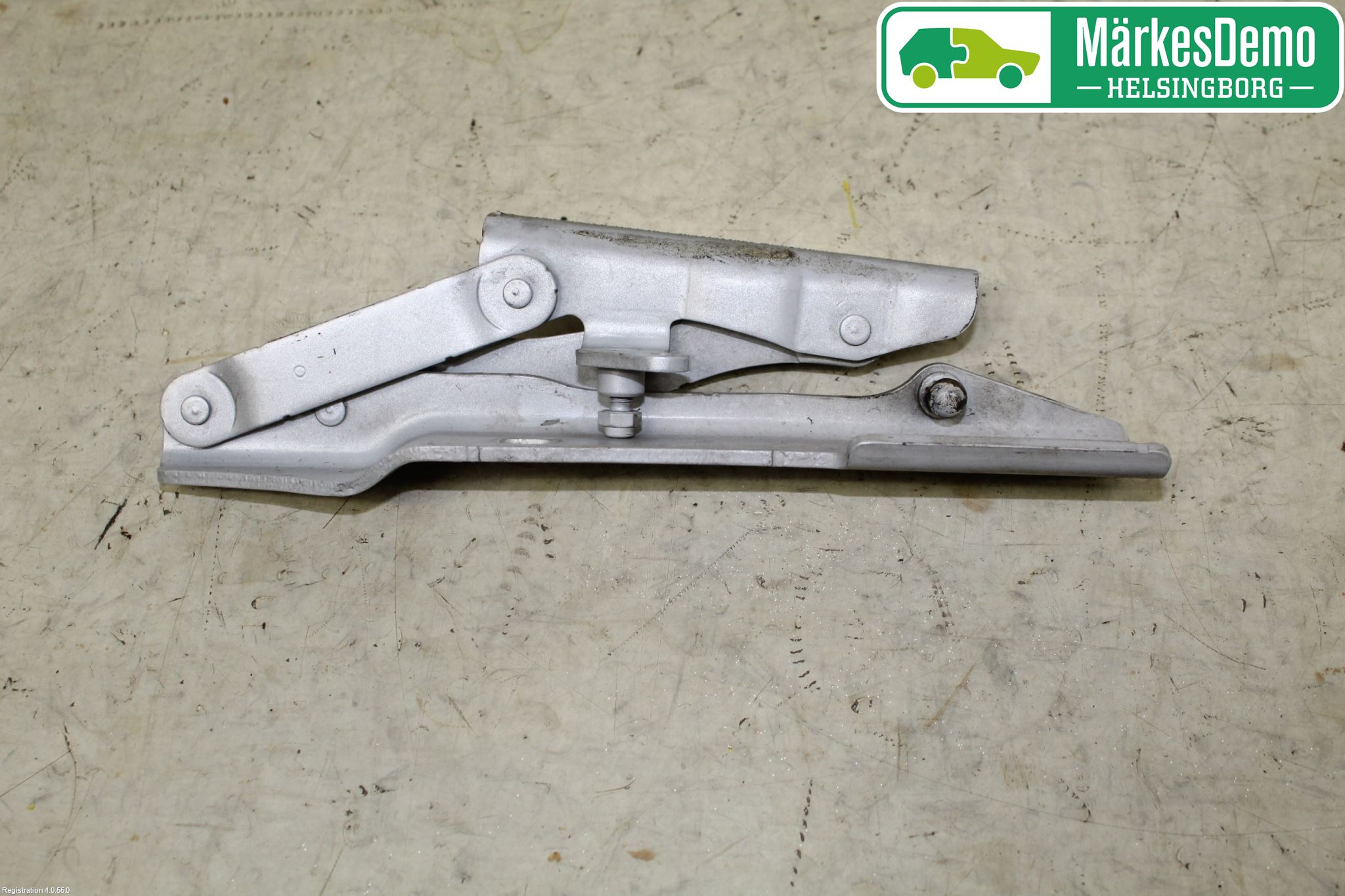 BMW 5 E60/61 Sed/Tou 02-10 Panser Hengsel - Hengsler
