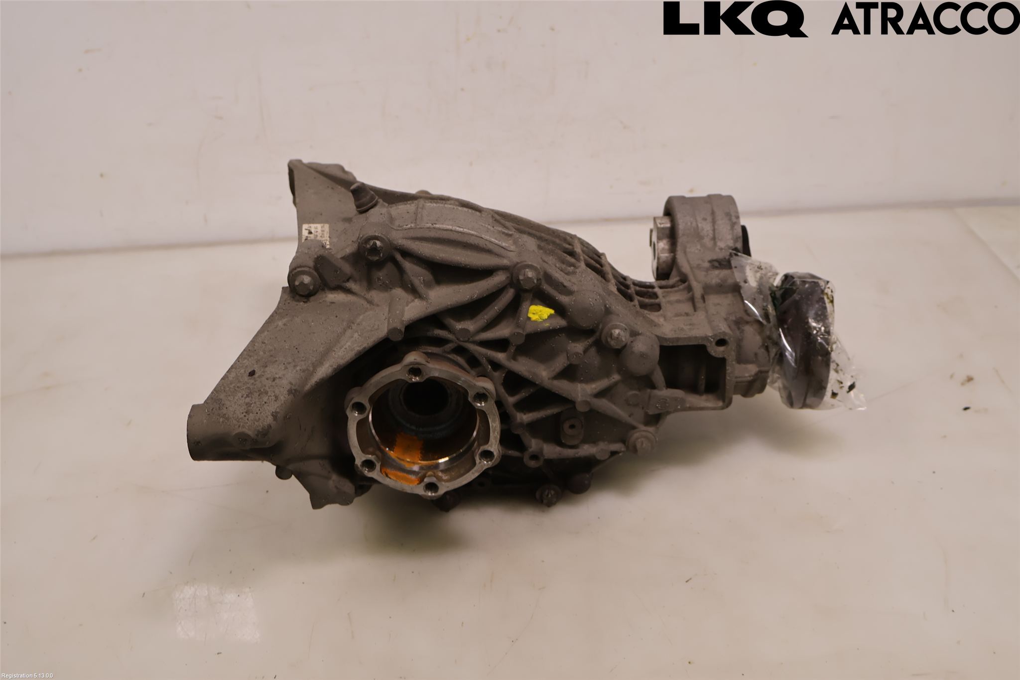 Volkswagen VW TOUAREG CR 18- Bakaksel Kardang Bak -Diff