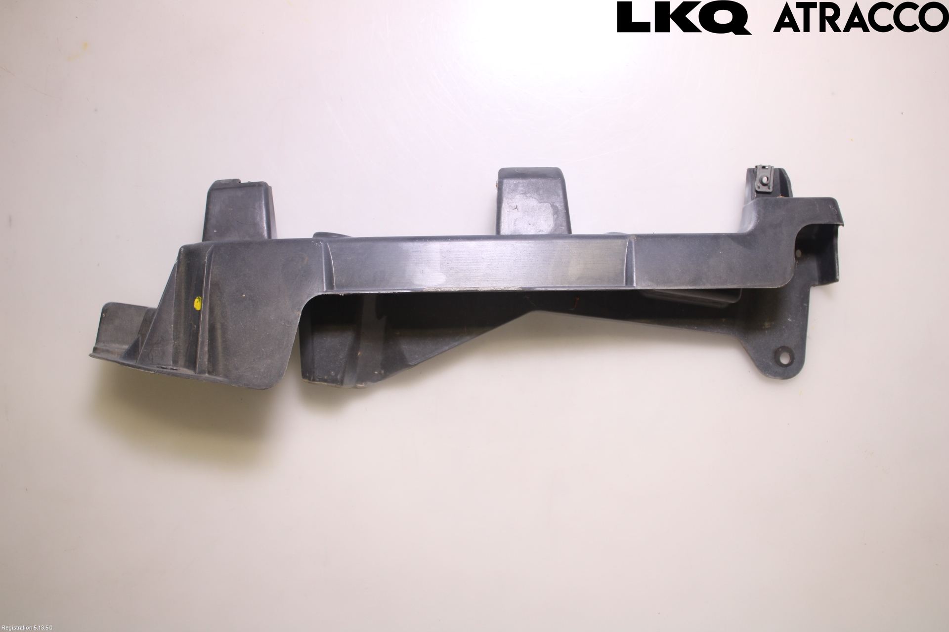 Renault KANGOO II 15-21 Frontskjermfeste Venstre