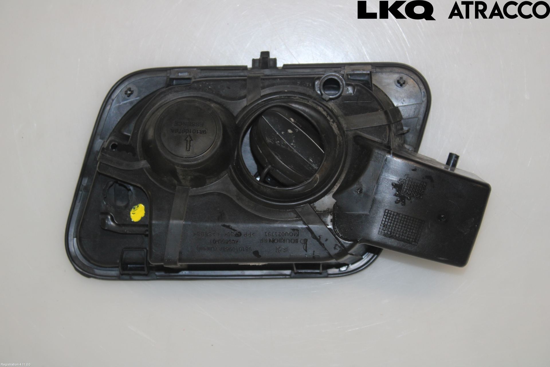 Peugeot 3008 17-24 Drivstoff Tankluke