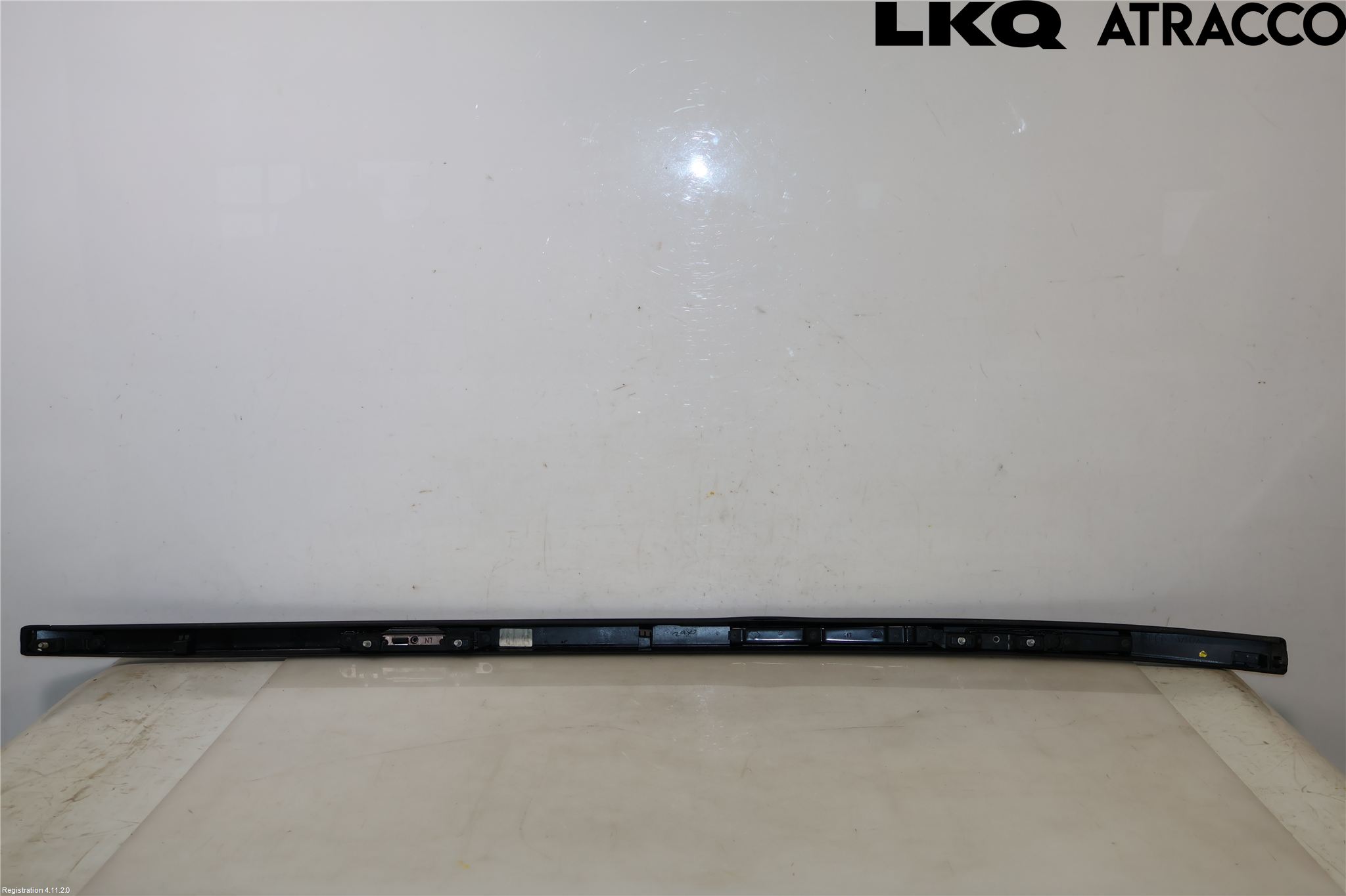 Toyota RAV4 19- Takrails - Stativ